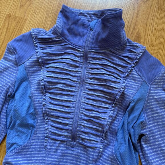 Lululemon Run: Your Heart Out Pullover Size 4 - Picture 5 of 11